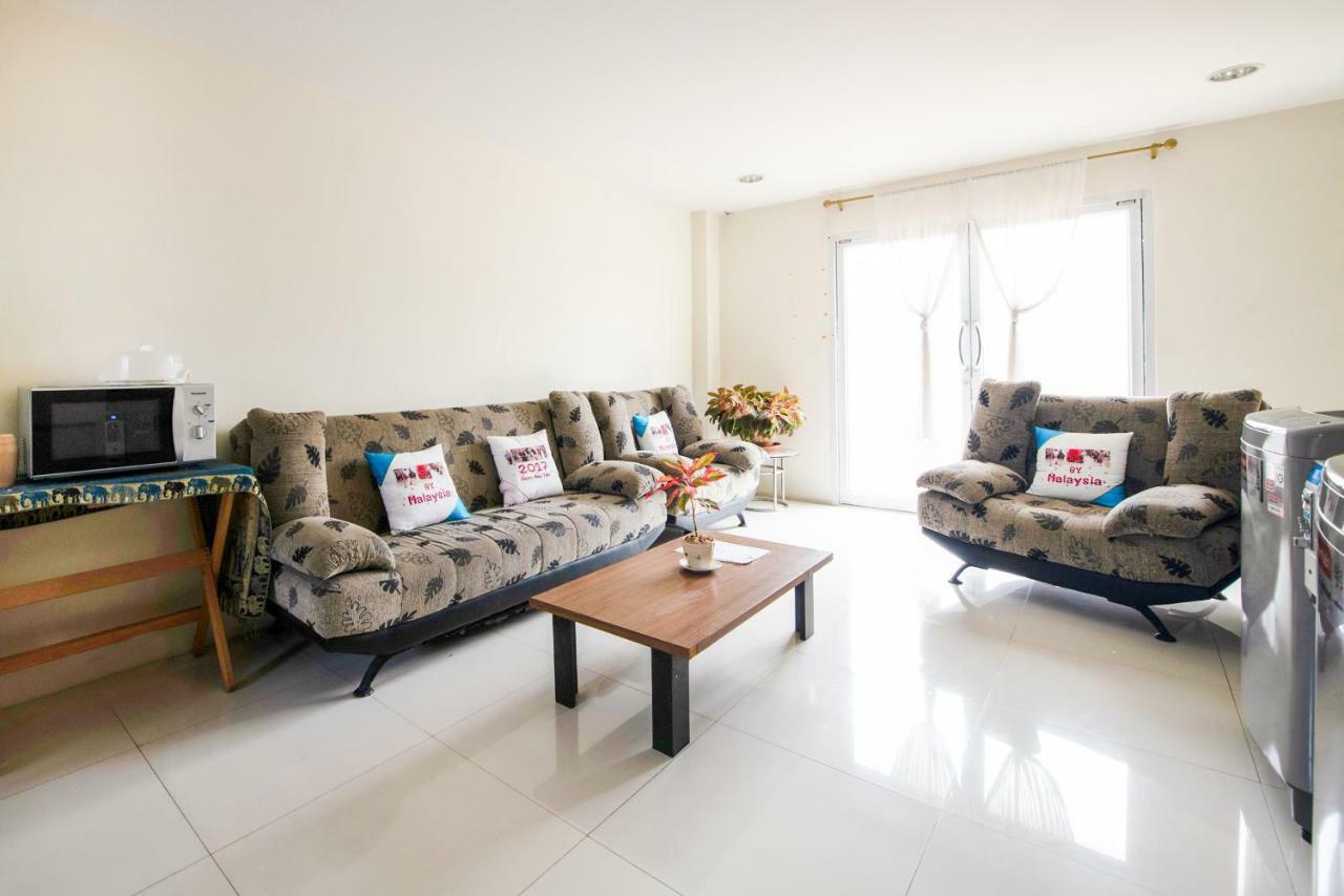 Oyo 306 Paradise Park Laemchabang راشا سي المظهر الخارجي الصورة